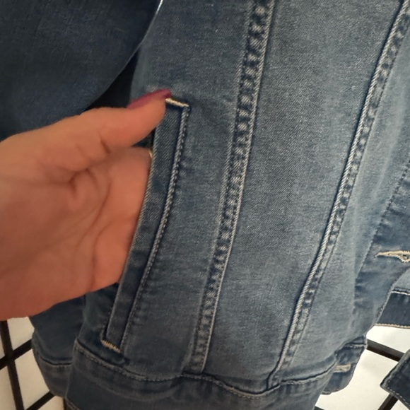 St. Johns Bay Denim Jacket Jean Jacket With Stretch Med/Dk Blue Wash Sz XXL 2x - Picture 5 of 7